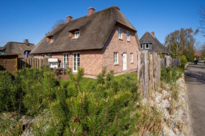 Reetdachhaus Friesengut Reetdachhaus FRIESENgut